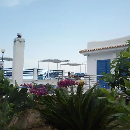 Conca Del Faro 3*