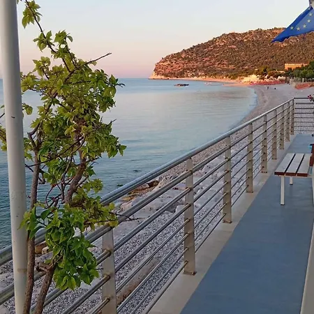 Conca Del Faro Bed and Breakfast Mattinata
